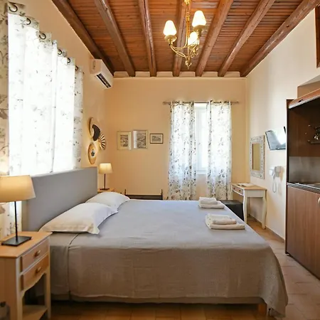 Pensión Athina
